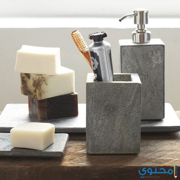 إكسسوارات حمام صغيرة