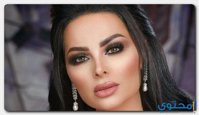 نبذة عن حياة ديانا كرزون