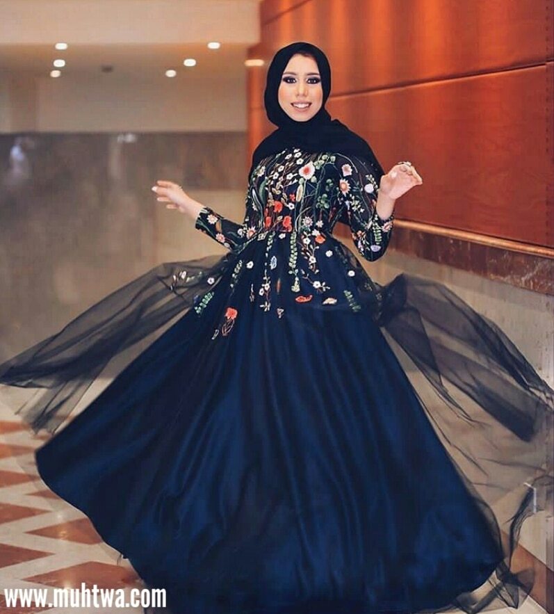 اجمل فساتين سواريه محجبات 2024 رائعة تألقي بشكل جديد 1 فساتين سوارية للمحجبات