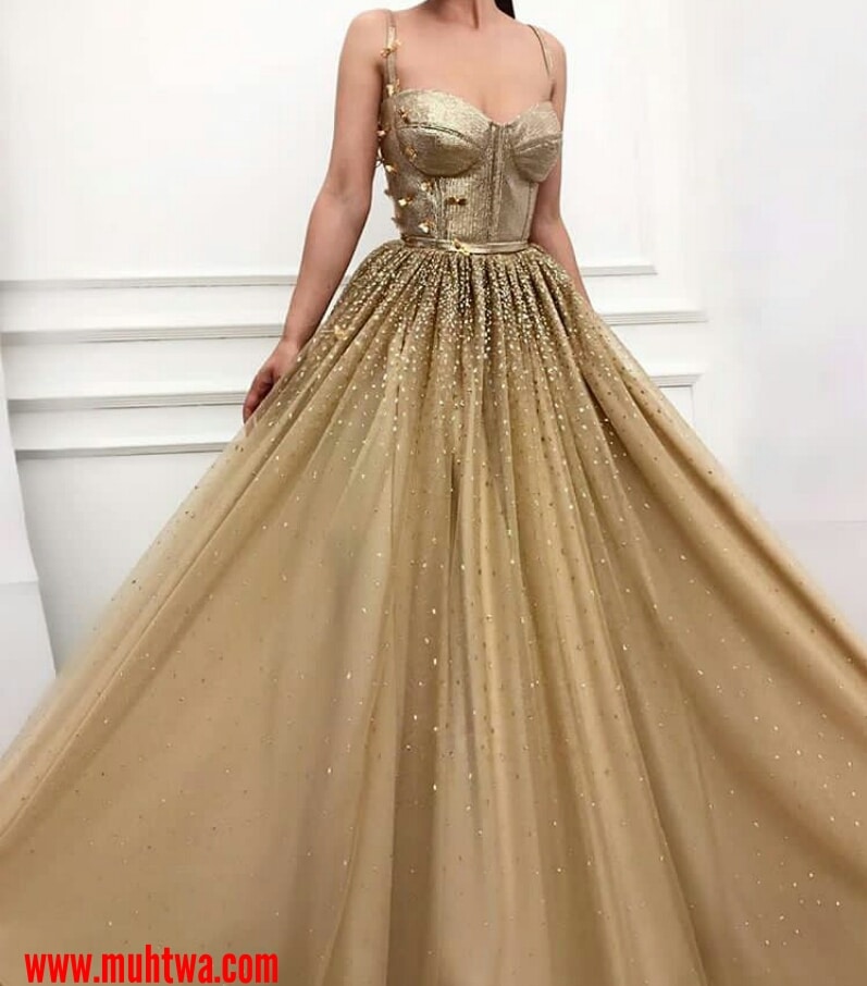 موديلات فساتين طويلة