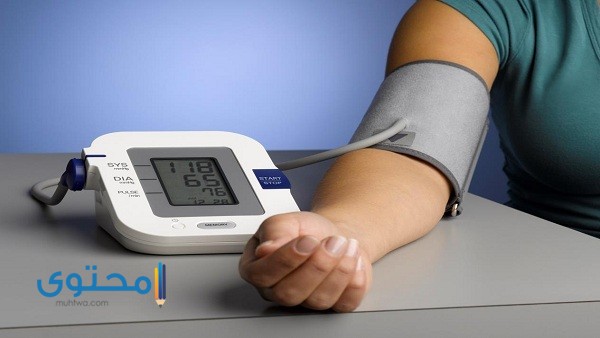 دقة جهاز قياس ضغط الدم الإلكتروني