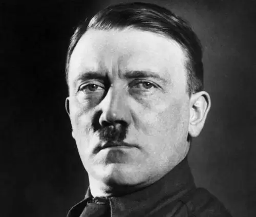 معلومات تاريخية عن أدولف هتلر