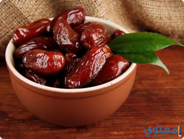 تفسير رؤية اكل التمر في المنام ومعني رؤية التمر 1 اكل التمر في المنام
