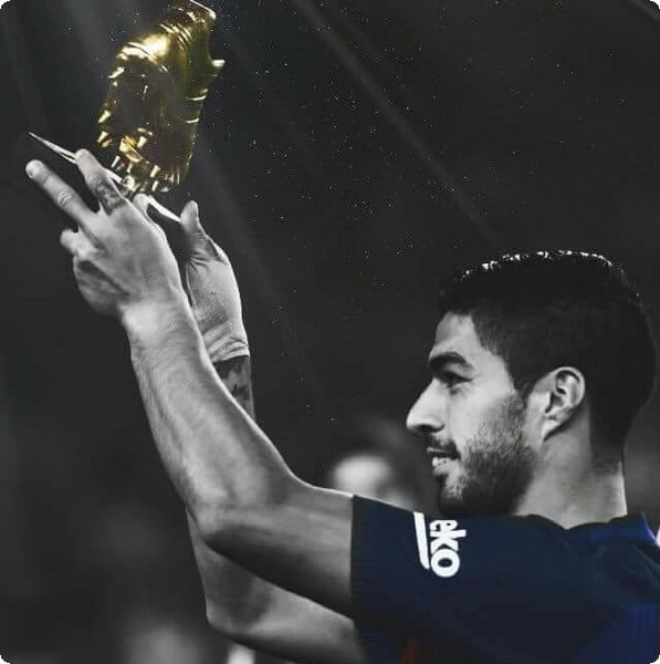 لاعبك المفضل آو ناديك آو منتخبك  - صفحة 60 Luis-Suárez3