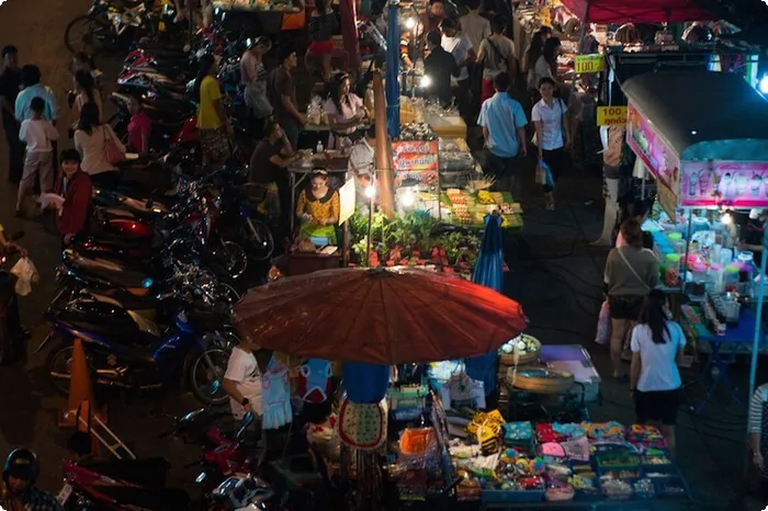 chiang mai night bazaar