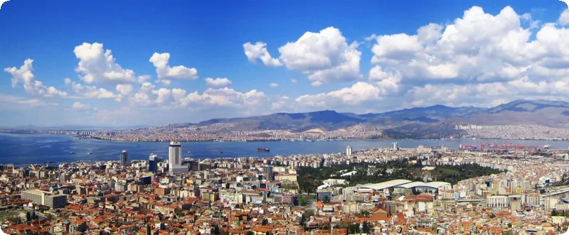 صور و معلومات عن السياحة في مدينة إزمير التركية