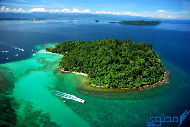 أكبر الجزر في قارة آسيا من حيث المساحة