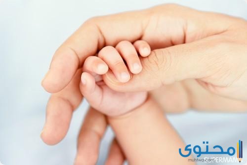 اسباب حدوث برودة اليدين والقدمين عند الرضع