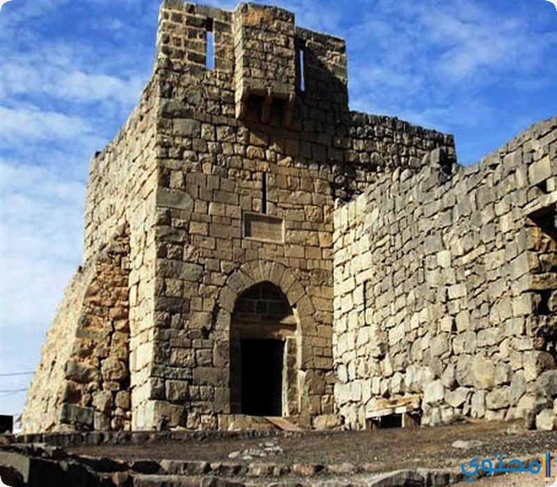 الازرق1-3.jpg
