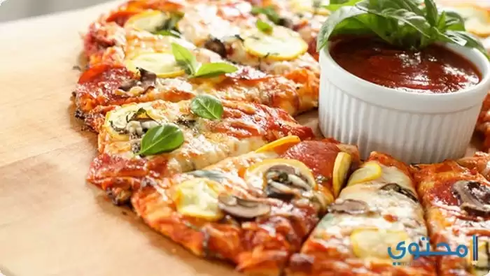 خطوات طريقة عمل البيتزا الإيطالي