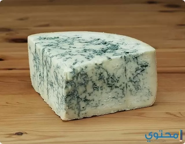 السعرات الحرارية في الجبنة الريكفورد
