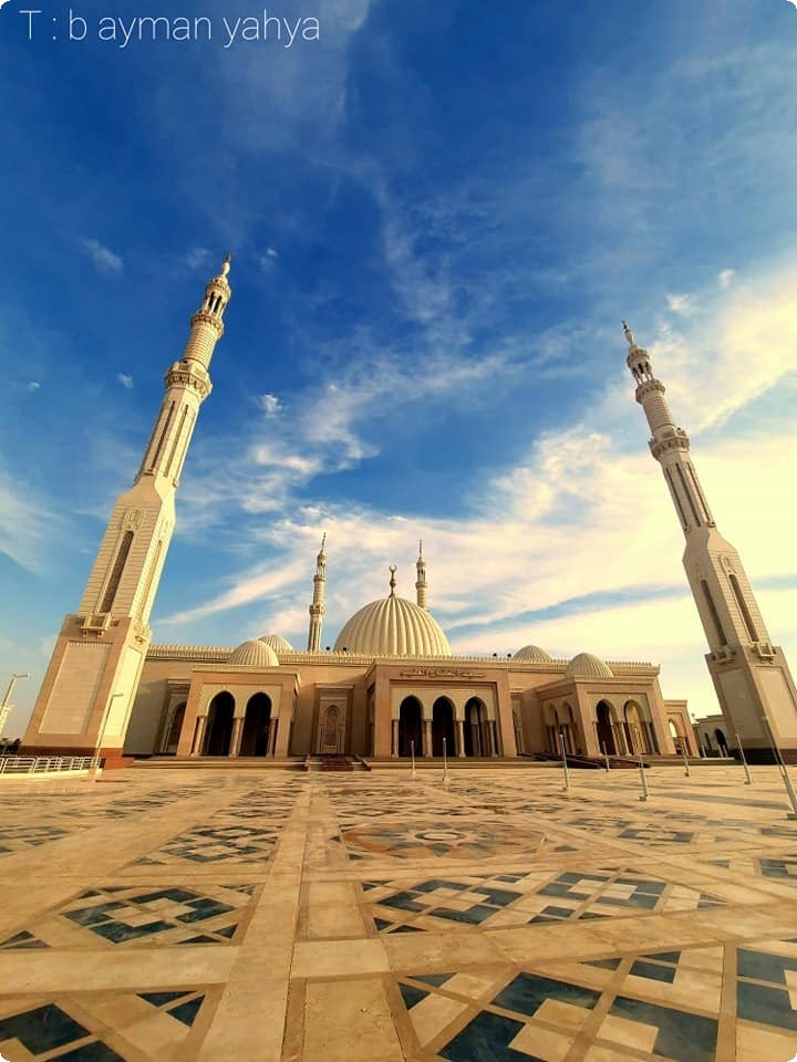 صور مسجد الفتاح العليم