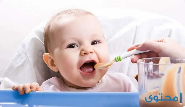 اول طعام للطفل الرضيع