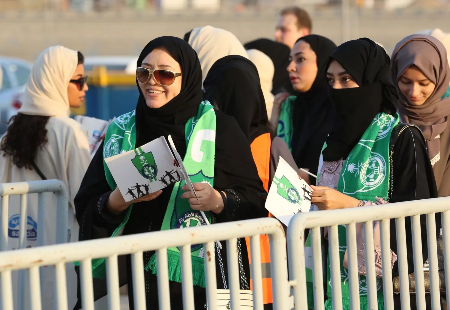 خلفيات وصور جماهير الأهلي السعودي 2024