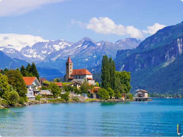 عدد سكان سويسرا حاليا 2023