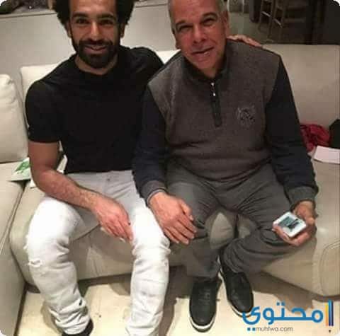 صلاح-ووالدة1-1.jpg