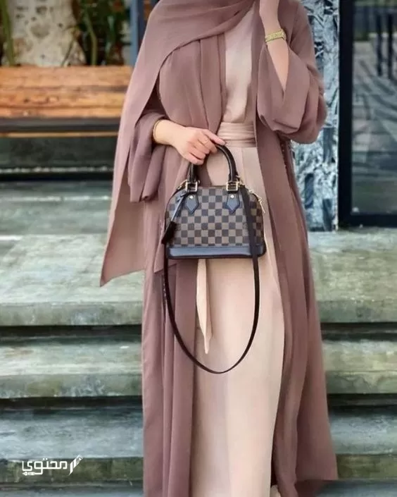 صور موديلات كارديجان للنساء مع حجاب 2024