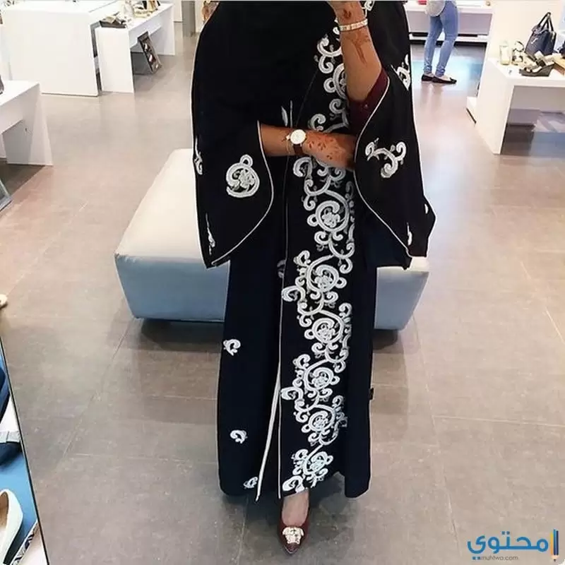 أخر صيحات الموضة للعبايات السعودية