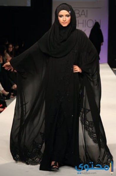 عبايات خليجية سوداء