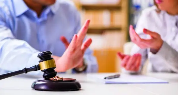 غرامة تأخير نقل كفالة الزوجة إلى زوجها 1444