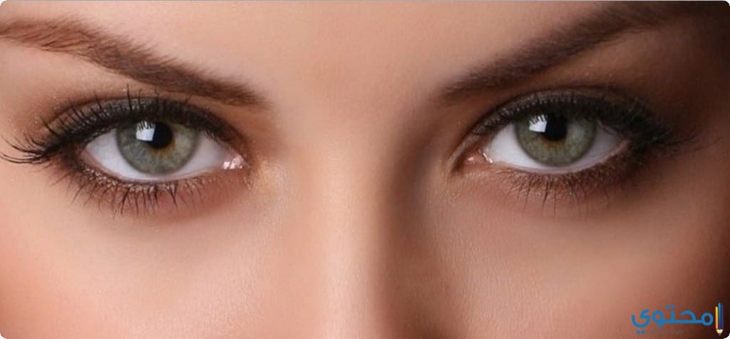 كيف يمكن تغيير لون العينين بطريقة طبيعية