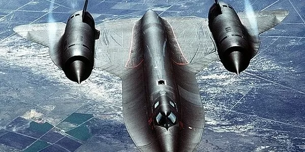 ما هي أسرع طائرة حربية في العالم 2024