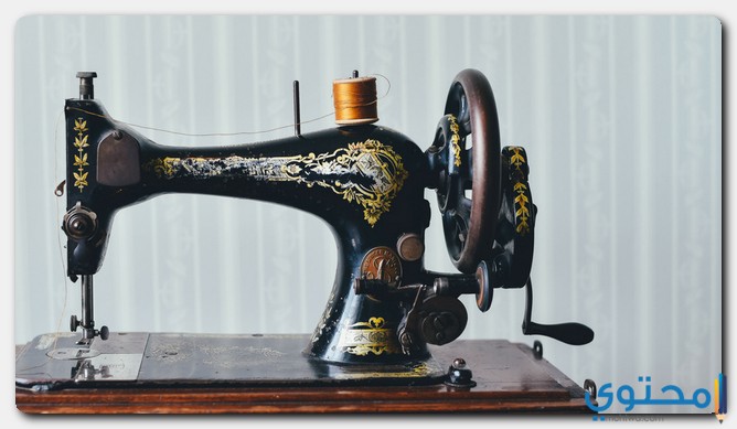 مخترع ماكينة الخياطة الآلية