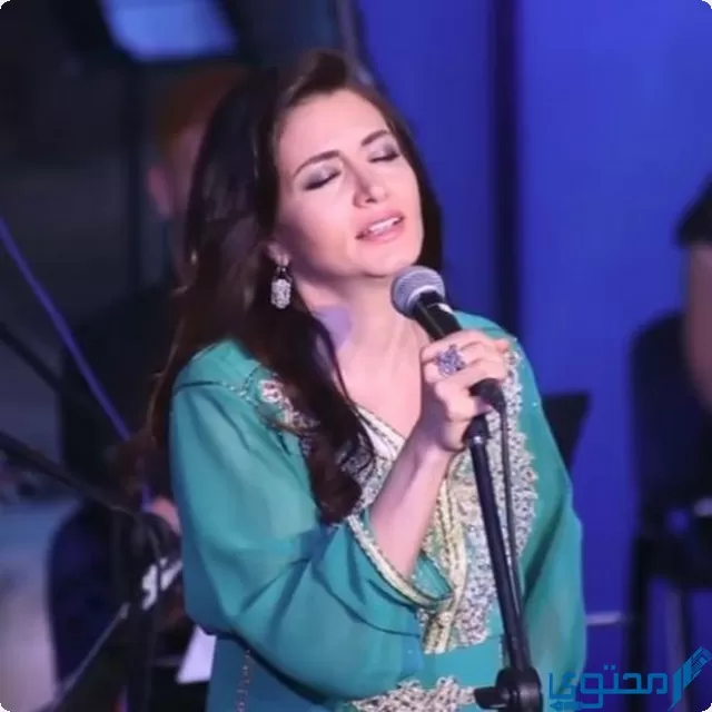 من هي المغنية رشا رزق