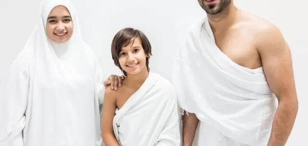 هل يجوز لبس الإحرام المطاط وما حكم إحرام التنورة هيئة كبار العلماء